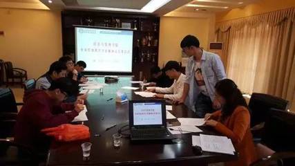 經(jīng)濟與商務信息咨詢服務現(xiàn)狀與發(fā)展趨勢簡析